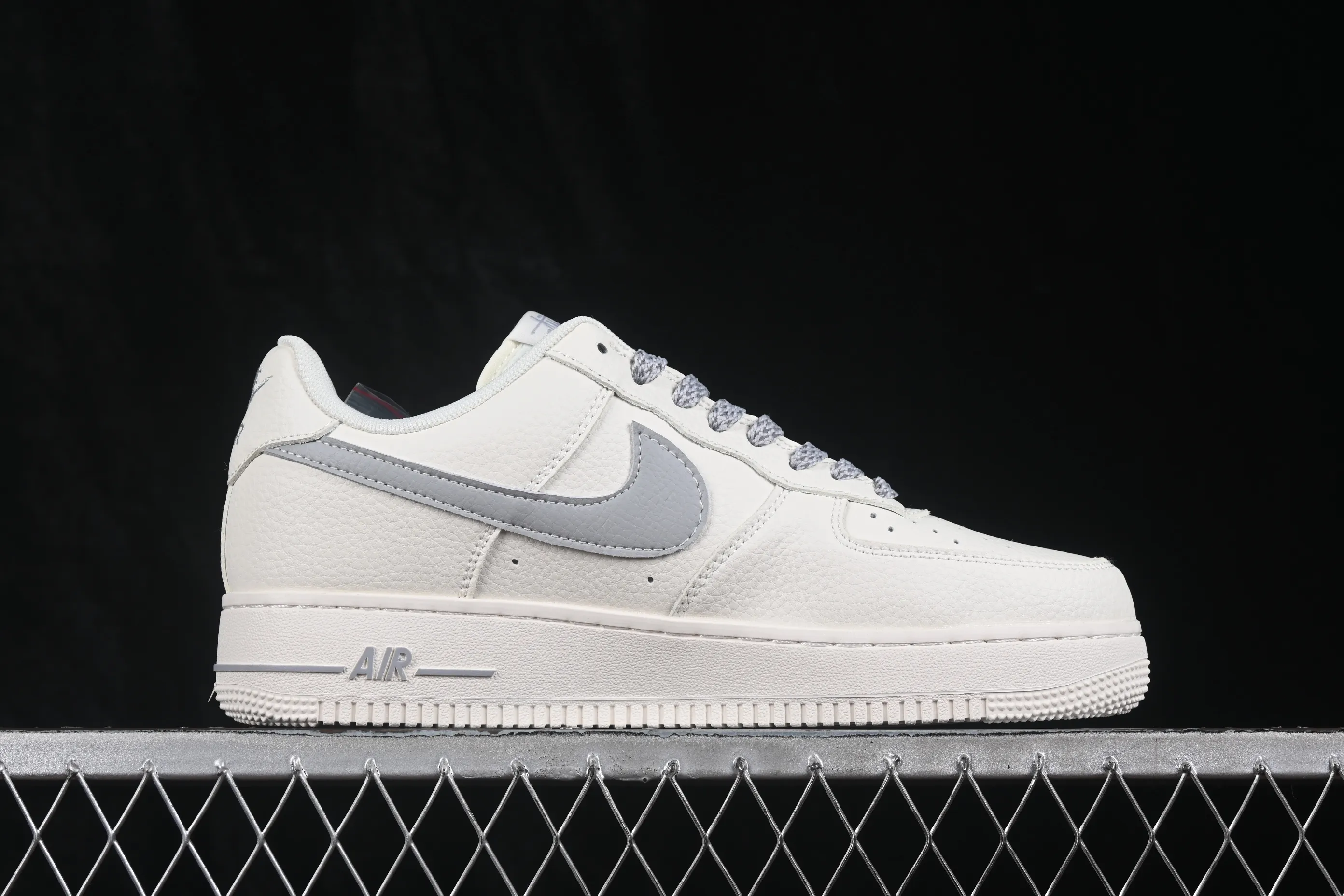 All categories Nk Air Force 1 Air Force series Nk Air Force 1 Low Air Force low-top Nike Air Force 1'07 Low joint model Air Force 1 low-top casual sneakers DN9688-143